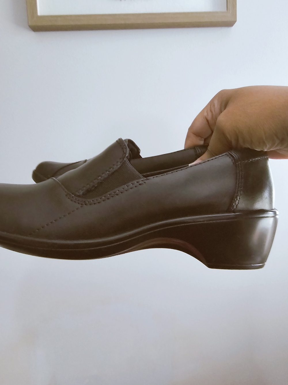 Clarks Black Slip-On Loafers Size 7 Classic Everyday Comfort